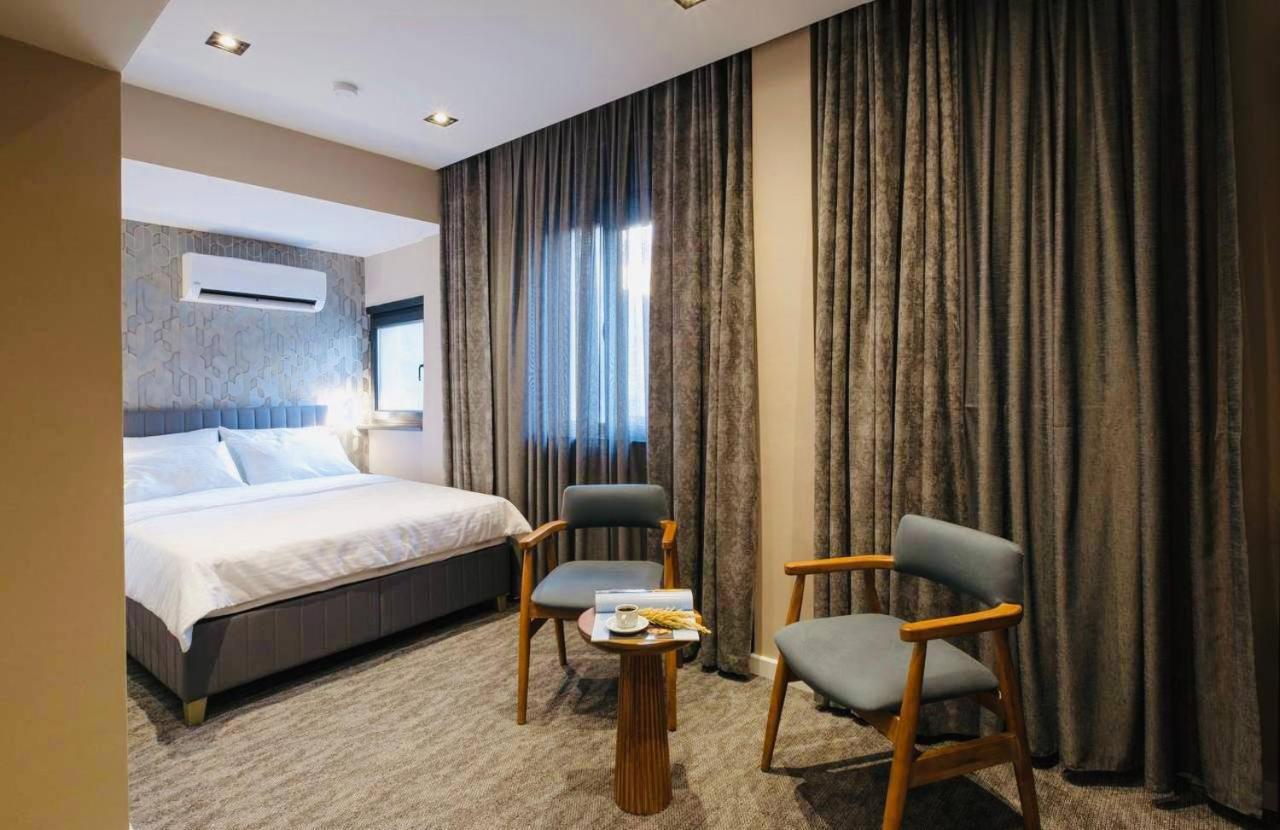 Rexee Hotel — Photos 3